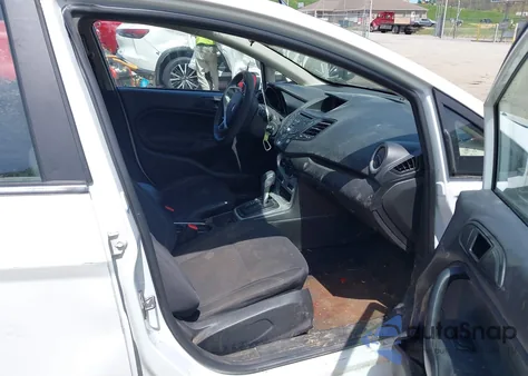 2018 Ford Fiesta Se z USA, uszkodzony, nr VIN 3FADP4EJ9JM127873